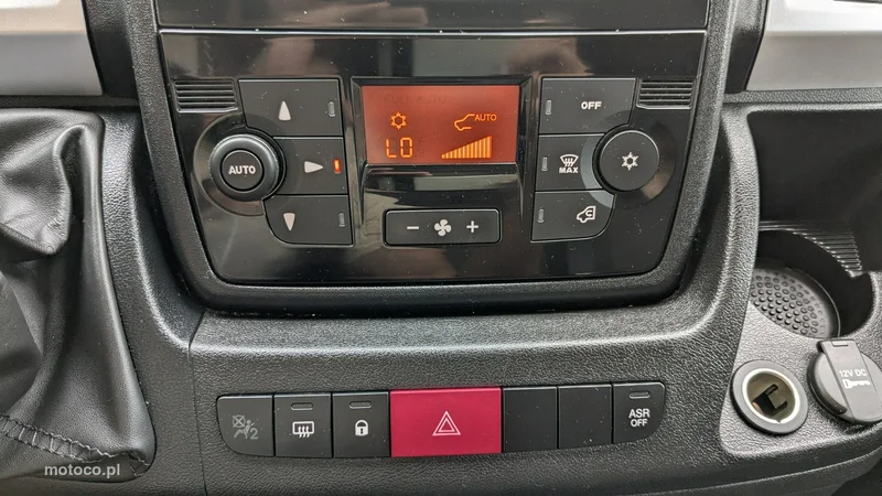 Peugeot Boxer 26