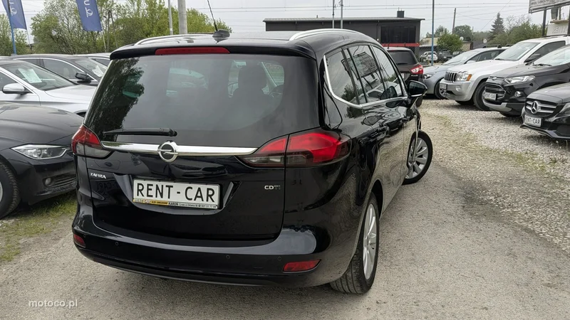 Opel Zafira C Tourer 11