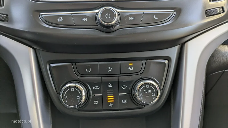 Opel Zafira C Tourer 27