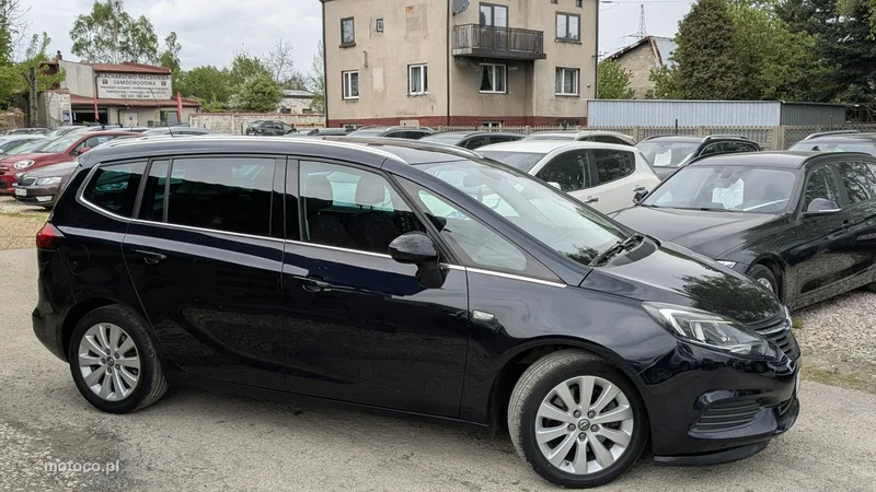 Opel Zafira C Tourer 7