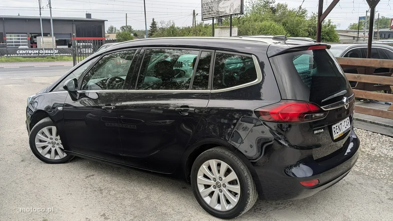 Opel Zafira C Tourer 8