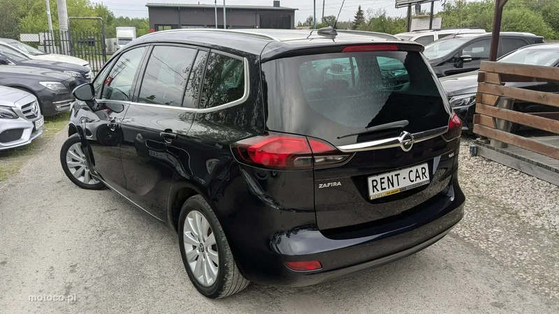 Opel Zafira C Tourer 10