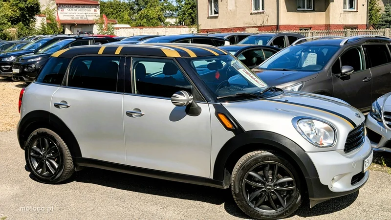MINI Countryman 8