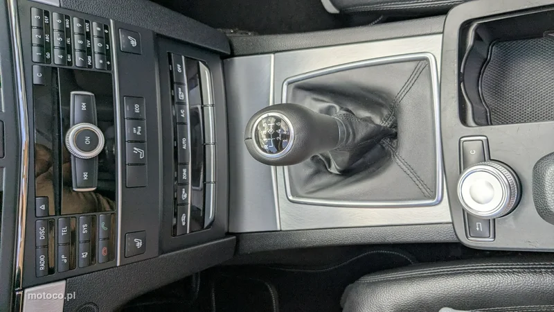 Mercedes-Benz Klasa E W212 E 220 32
