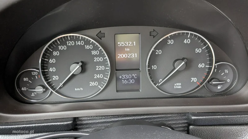 Mercedes-Benz Klasa C W203 C 180 22