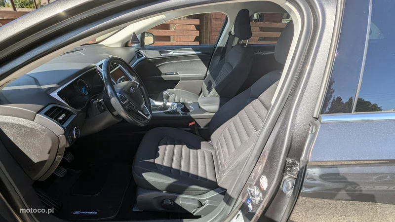 Ford Mondeo V 15