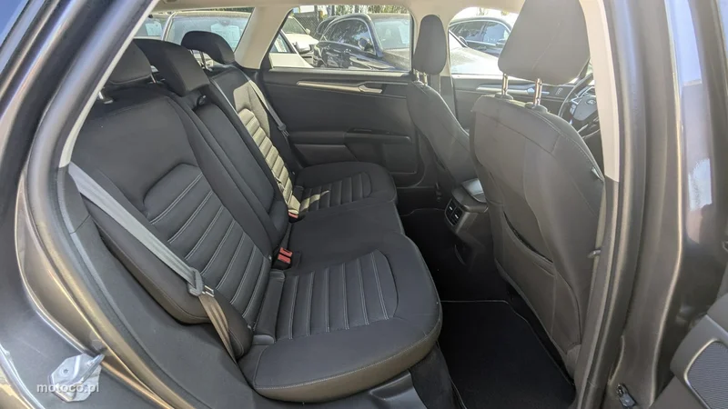 Ford Mondeo V 19