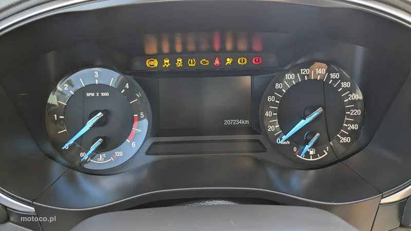 Ford Mondeo V 23