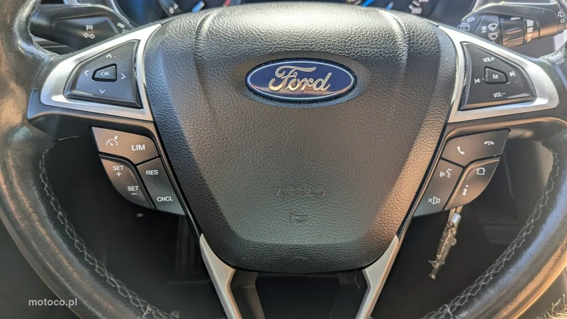 Ford Mondeo V 26