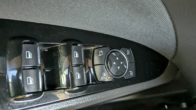 Ford Mondeo V 31