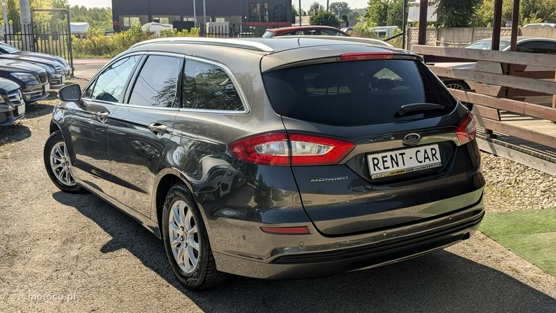 Ford Mondeo V 9