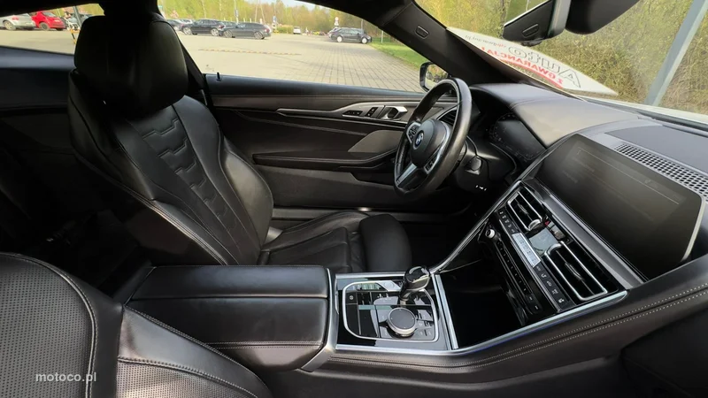 BMW Seria 8 G14 850 14