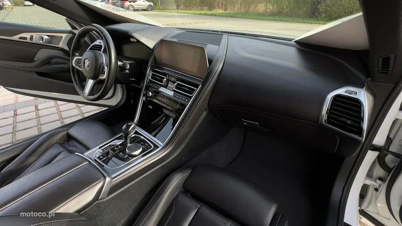 BMW Seria 8 G14 850 15