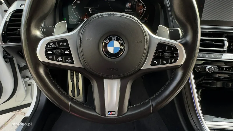 BMW Seria 8 G14 850 19