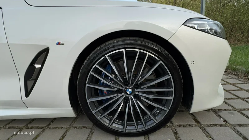 BMW Seria 8 G14 850 42