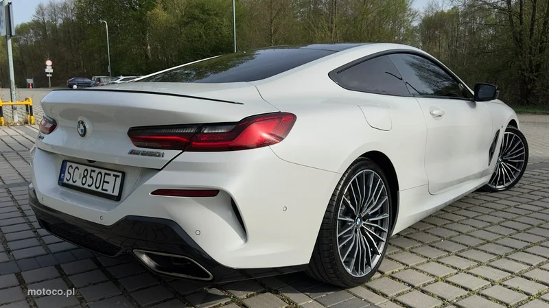 BMW Seria 8 G14 850 8