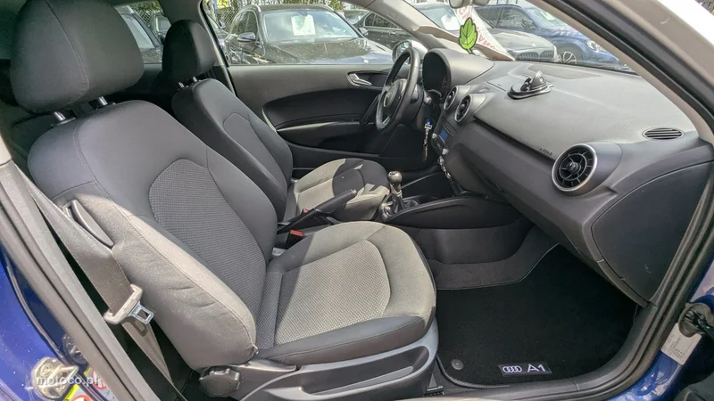 Audi A1 8X 21