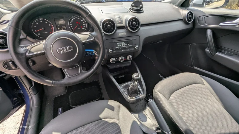 Audi A1 8X 22