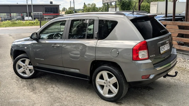 Jeep Compass 8