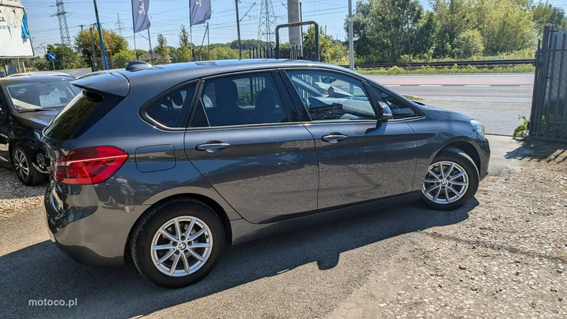 BMW Seria 2 F45 216 11