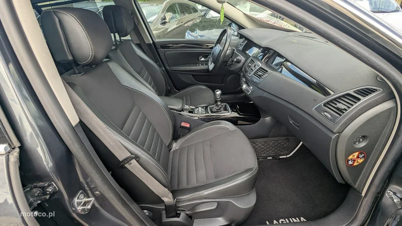 Renault Laguna III 17