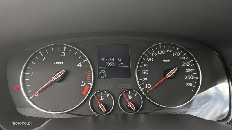 Renault Laguna III 20