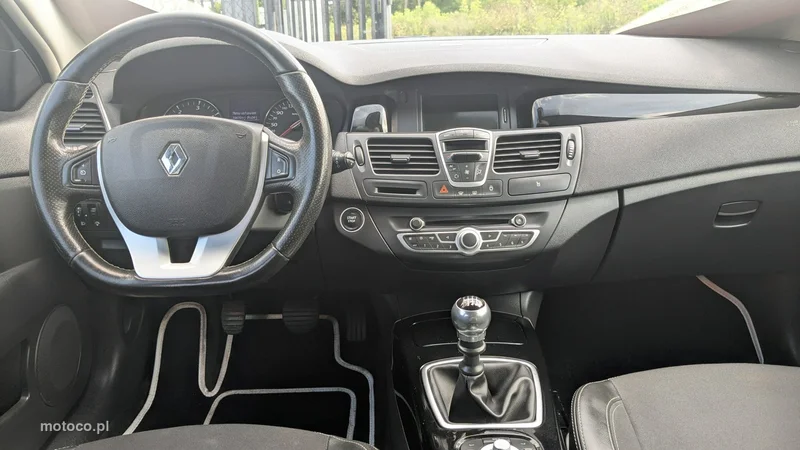 Renault Laguna III 23