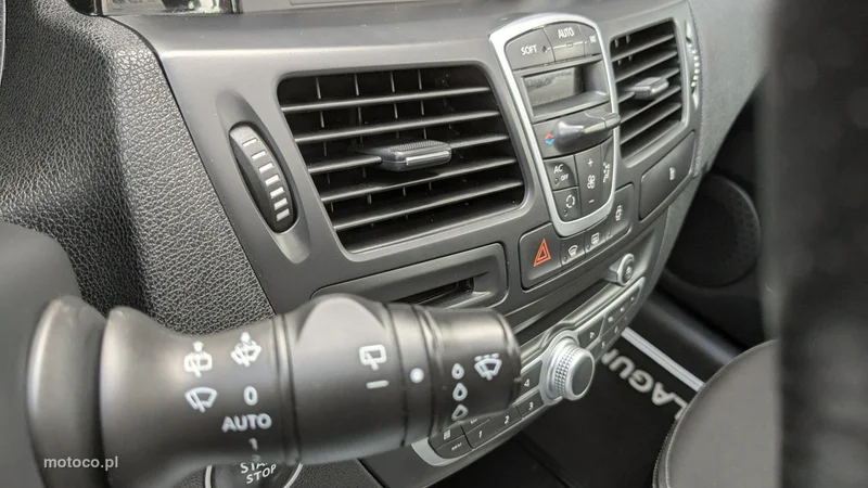 Renault Laguna III 29