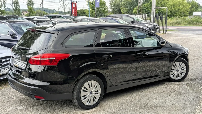 Ford Focus III 14
