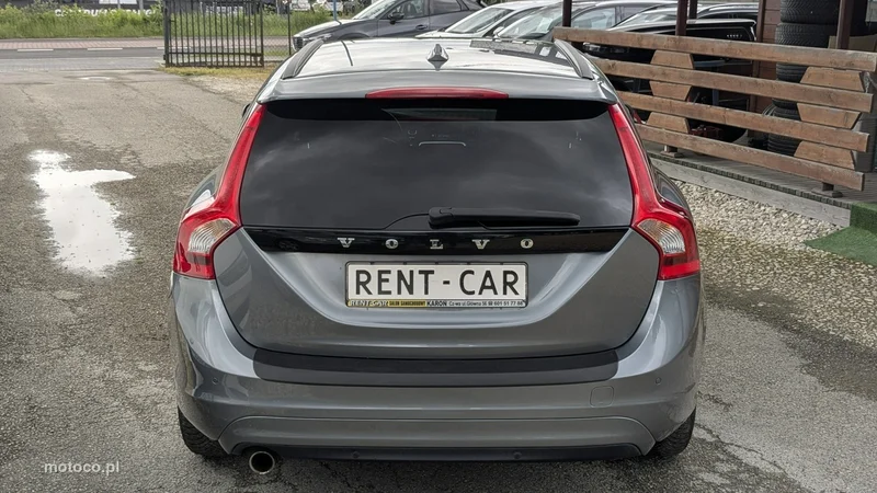 Volvo V60 12