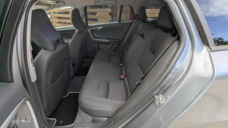 Volvo V60 15