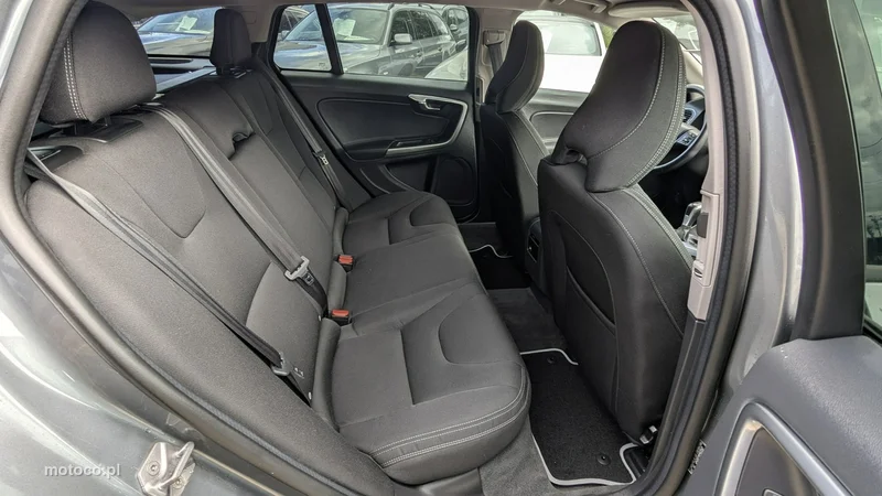 Volvo V60 17