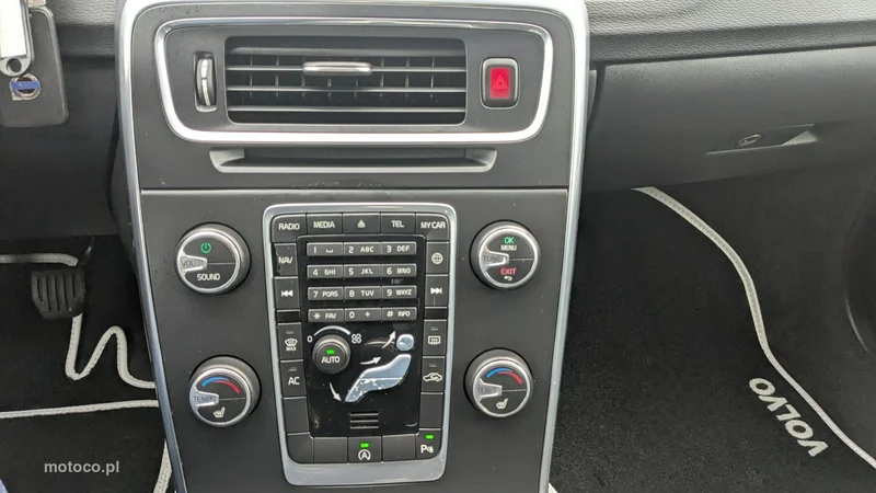 Volvo V60 24