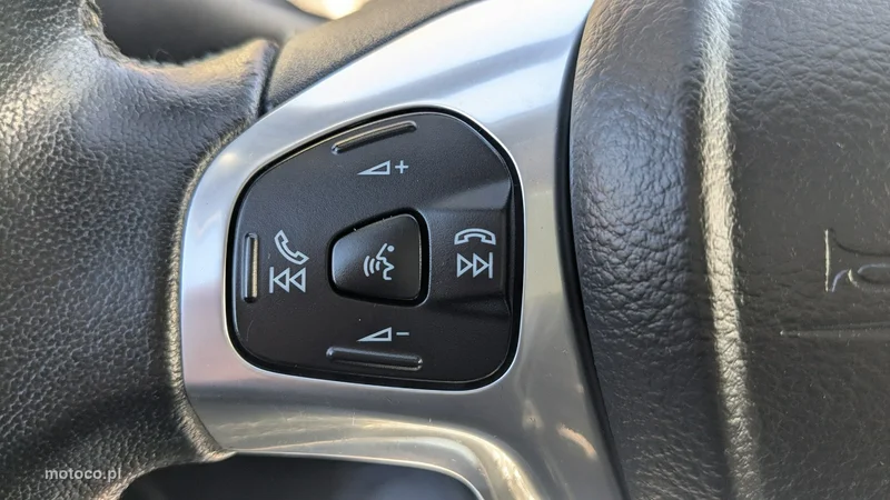 Ford Fiesta VI 30