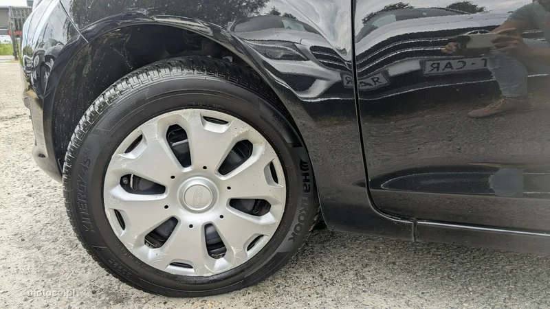 Ford Fiesta VI 38