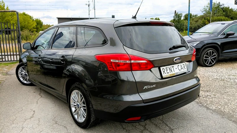 Ford Focus III 6