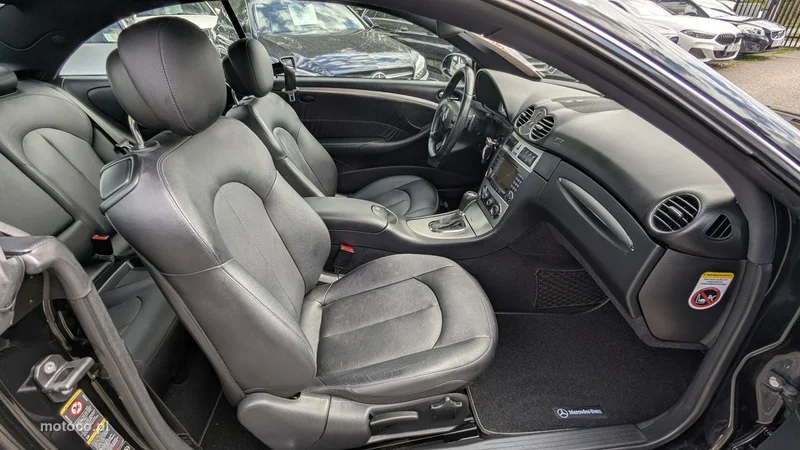 Mercedes-Benz CLK C209 CLK 220 21