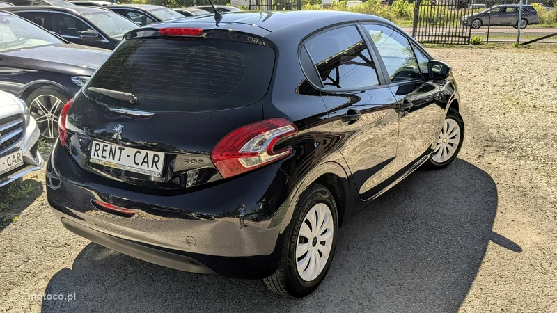 Peugeot 208 12