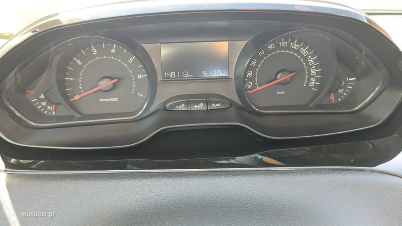 Peugeot 208 21