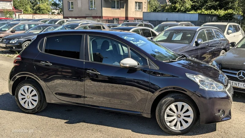 Peugeot 208 8