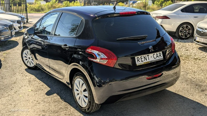 Peugeot 208 9