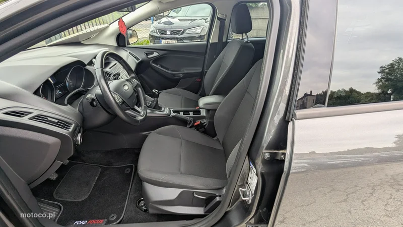 Ford Focus III 13