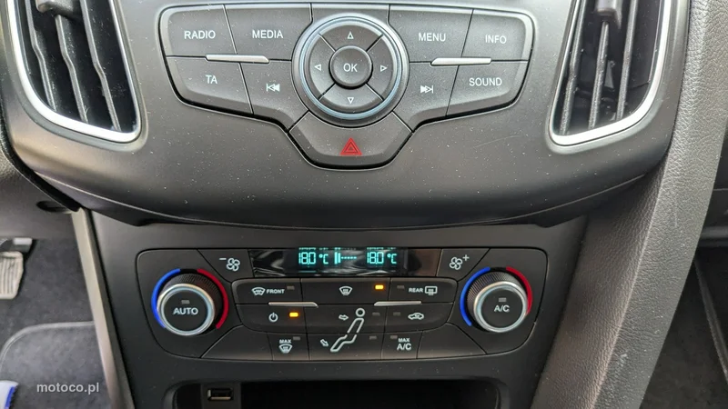 Ford Focus III 26
