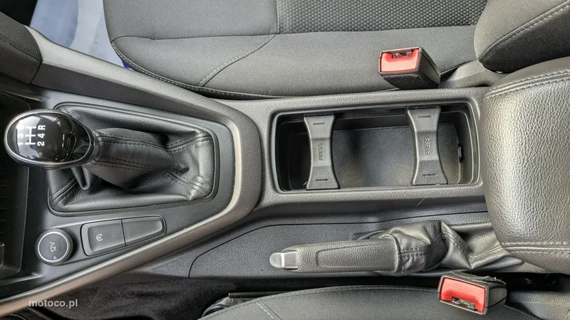 Ford Focus III 32