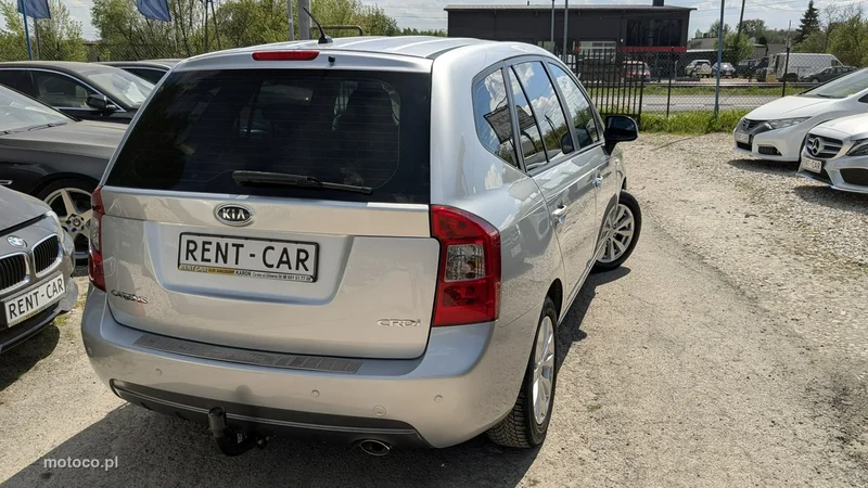 Kia Carens 11