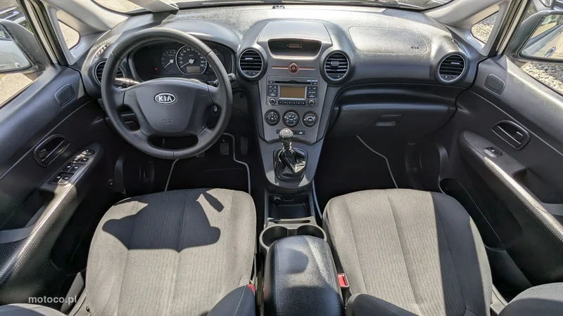 Kia Carens 22