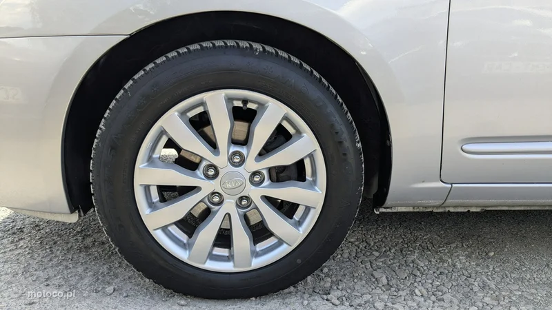 Kia Carens 35
