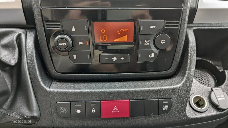 Peugeot Boxer 26
