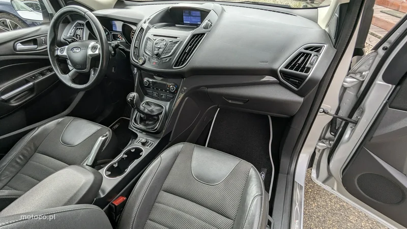 Ford Kuga II 19
