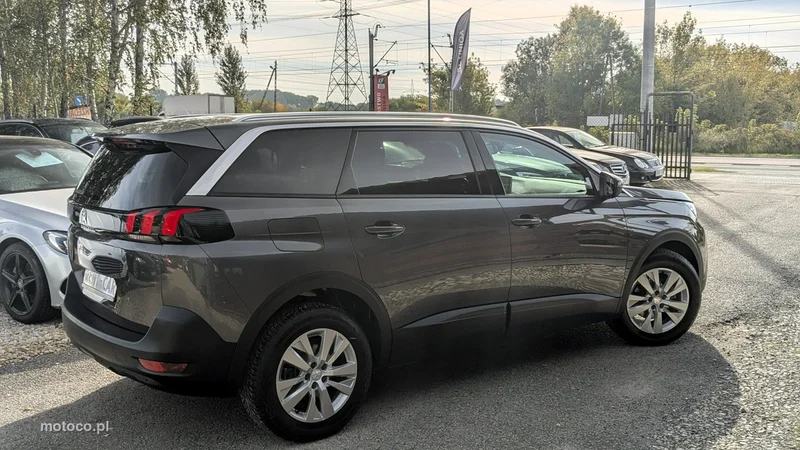 Peugeot 5008 13